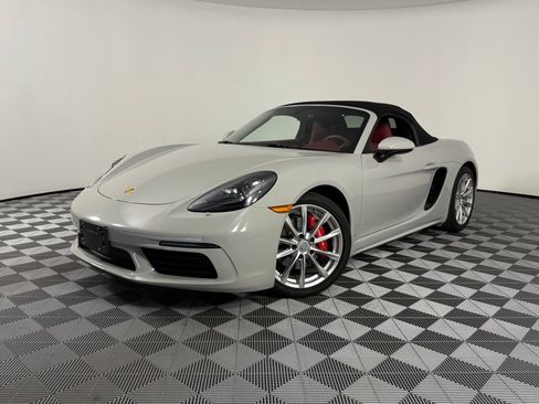 Certified 2023 Porsche 718 Boxster S RWD image 1