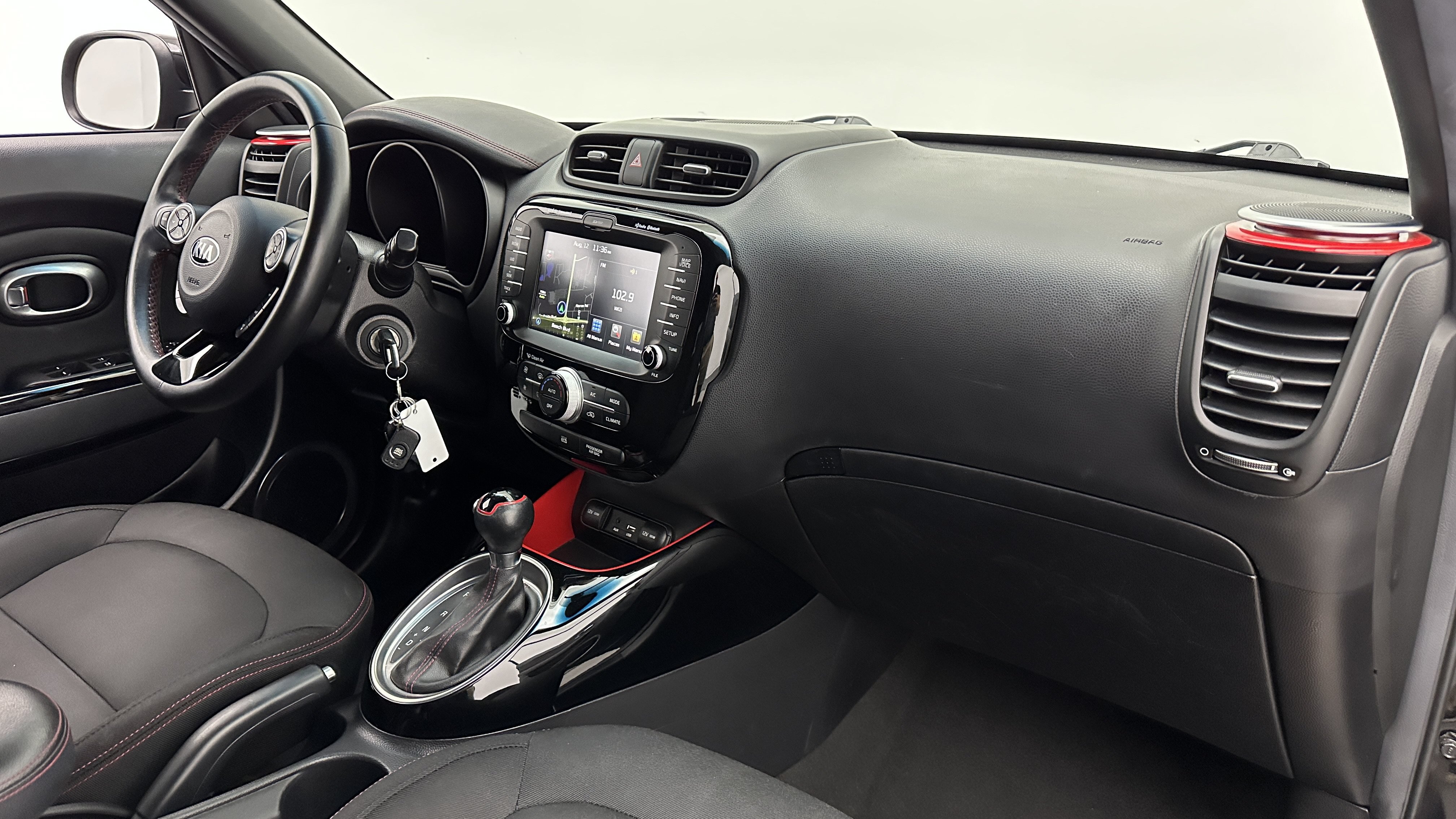 Used 2016 Kia Soul + w/ Tarmac Special Edition FWD image 33
