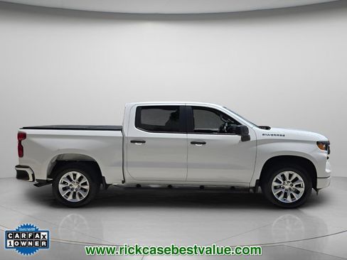Used 2024 Chevrolet Silverado 1500 Custom RWD image 4