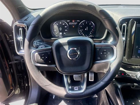 Used 2019 Volvo XC40 T5 R-Design AWD/4WD image 11