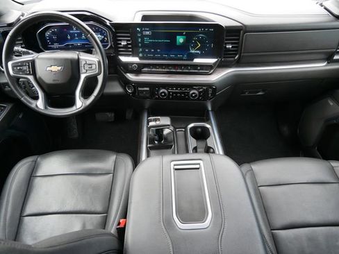 Used 2022 Chevrolet Silverado 1500 LTZ w/ Technology Package image 10