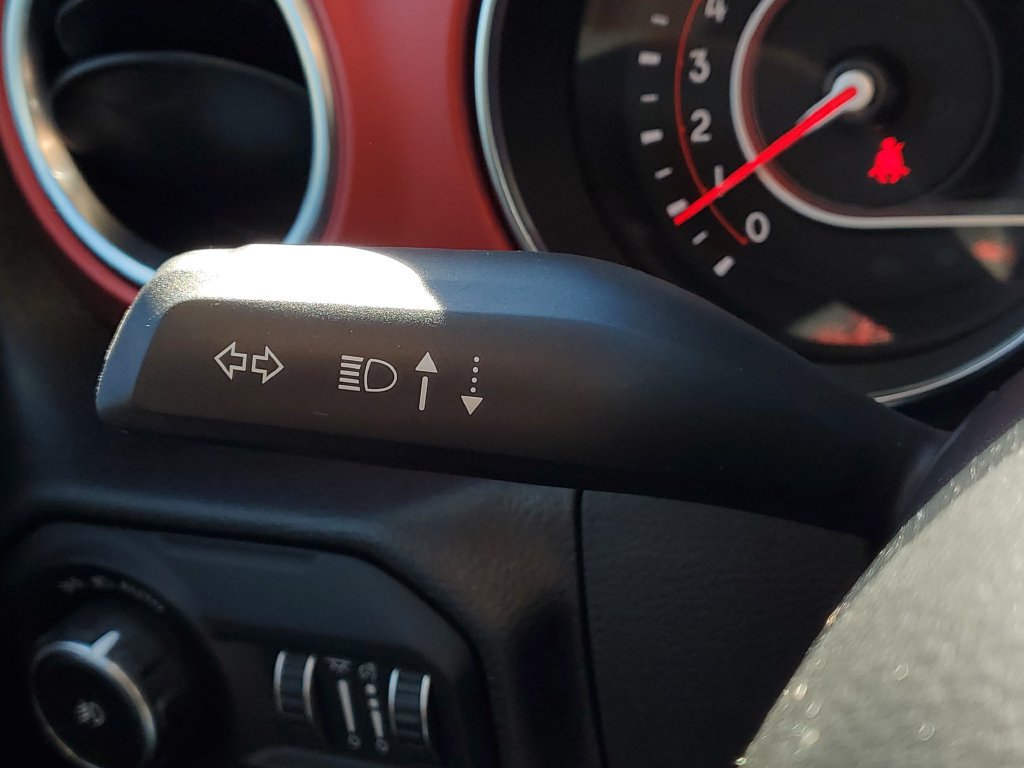 Used 2022 Jeep Wrangler Unlimited Rubicon AWD/4WD image 18