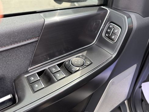 Used 2023 Ford F150 Raptor AWD/4WD image 18