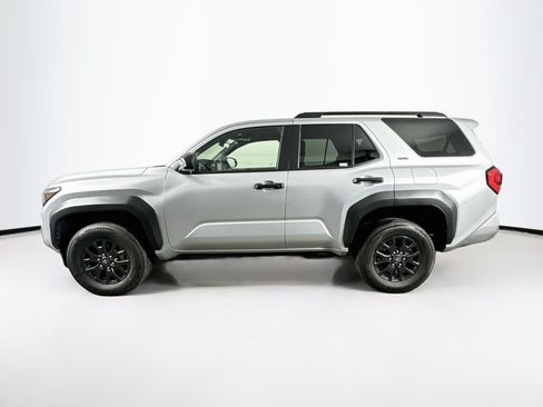 Used 2026 Toyota 4Runner SR5 AWD/4WD image 4