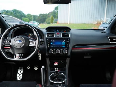 Used 2019 Subaru WRX STI AWD/4WD image 10