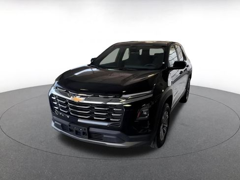 Used 2025 Chevrolet Equinox LT image 7