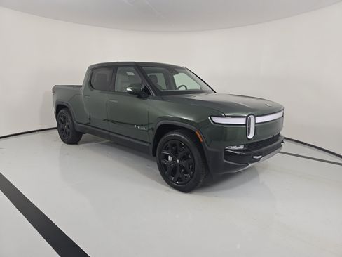 Used 2023 Rivian R1T Adventure AWD/4WD image 7