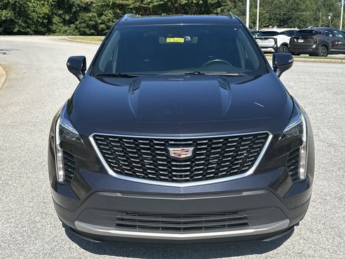 Used 2023 Cadillac XT4 Premium Luxury image 2