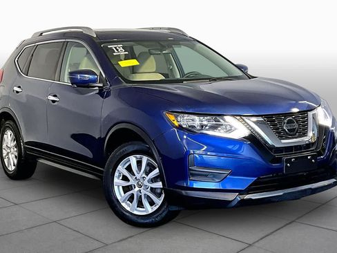 Used 2018 Nissan Rogue SV w/ Sun & Sound Touring Package AWD/4WD image 3