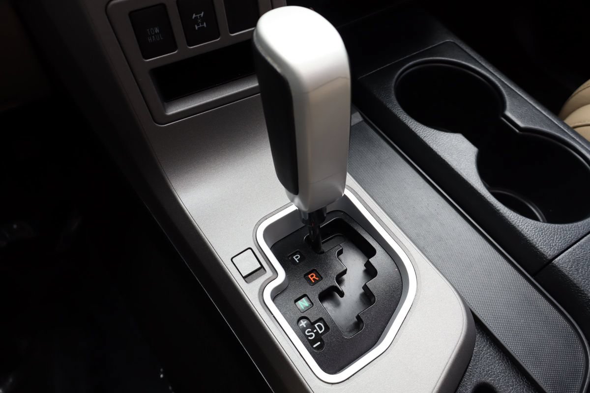Used 2013 Toyota Sequoia Limited AWD/4WD image 41