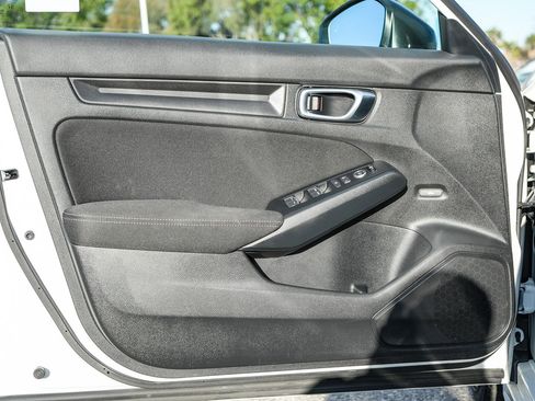 Used 2025 Honda Civic Sport image 22