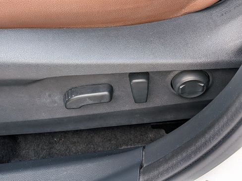 Used 2021 Subaru Outback Touring XT AWD/4WD image 22