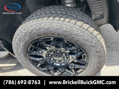 New 2026 GMC Hummer EV 4x4 Crew Cab image 5