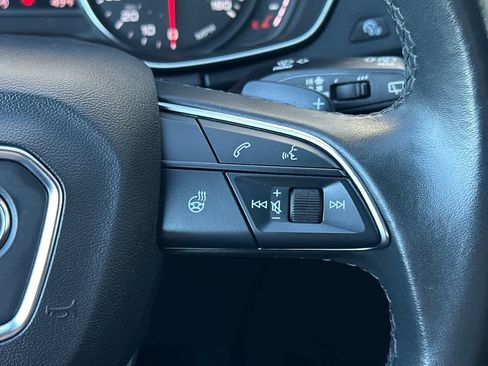 Used 2021 Audi Q5 Premium w/ Convenience Package image 27