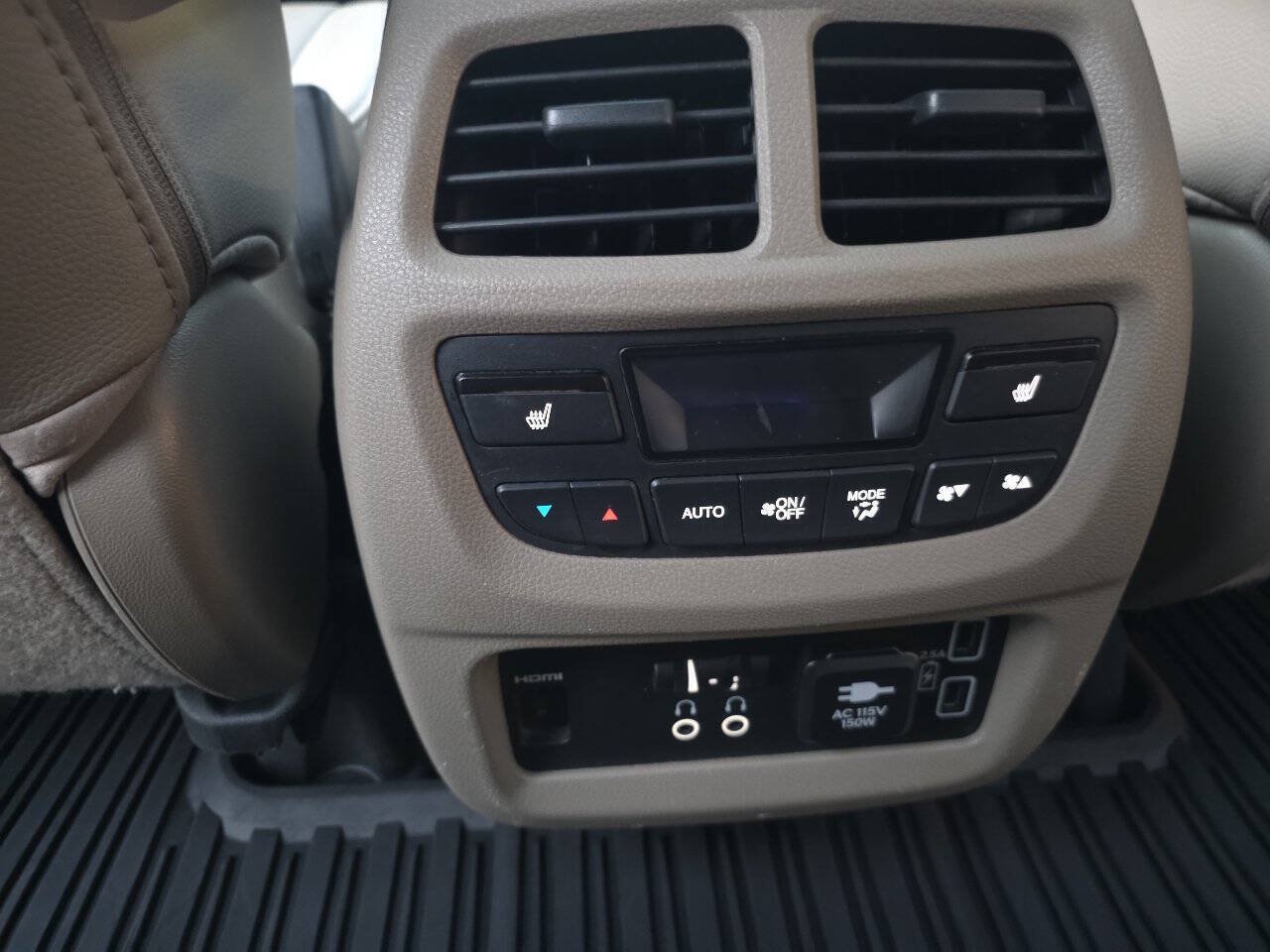 Used 2019 Honda Pilot Touring image 24
