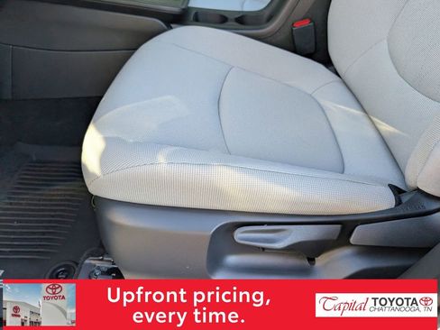 Certified 2026 Toyota Corolla Cross L image 10