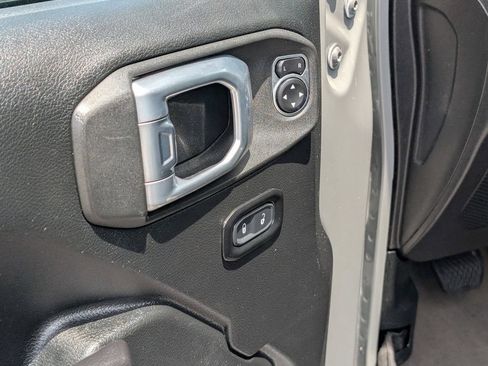 Used 2020 Jeep Wrangler Unlimited Sport S AWD/4WD image 17