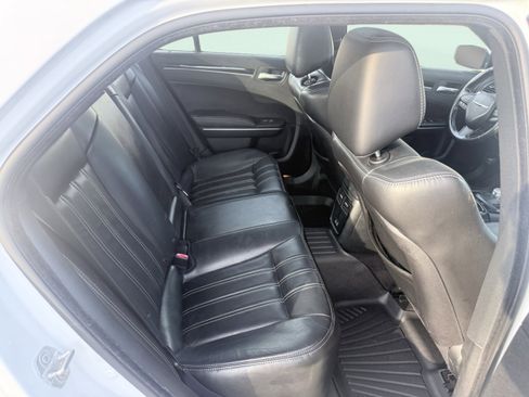 Used 2018 Chrysler 300 S w/ 300S Premium Group image 33