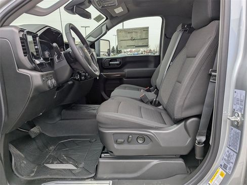 New 2026 Chevrolet Silverado 3500 LT image 10