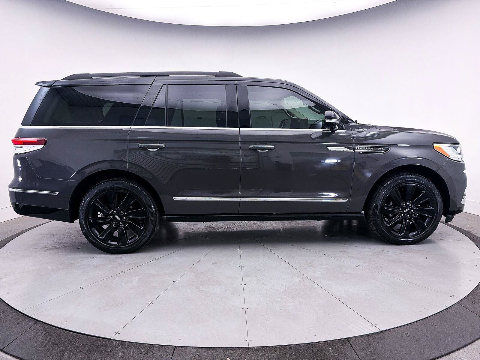 Used 2022 Lincoln Navigator Black Label AWD/4WD image 47