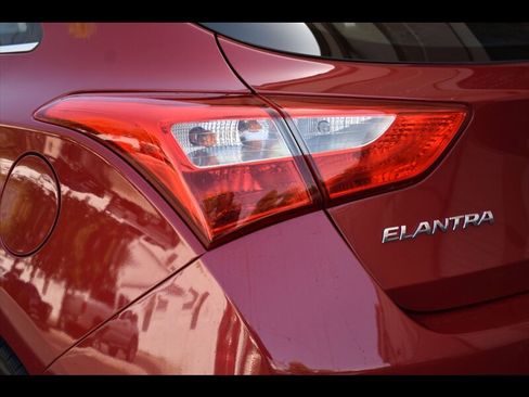 Used 2016 Hyundai Elantra GT image 44