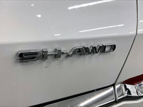 Used 2024 Acura MDX SH-AWD w/ Technology Package image 9
