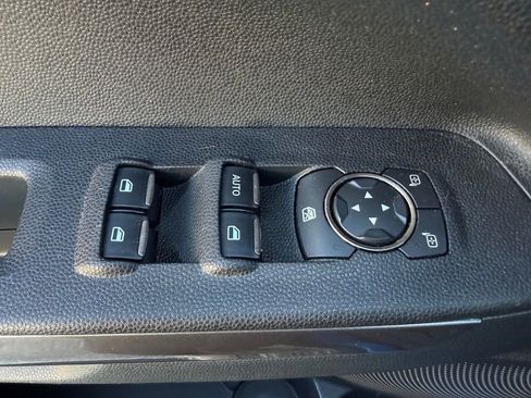 Certified 2021 Ford EcoSport SE image 21