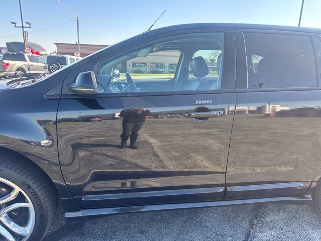 Used 2013 Ford Edge Sport w/ Canadian Touring Pkg AWD/4WD image 6