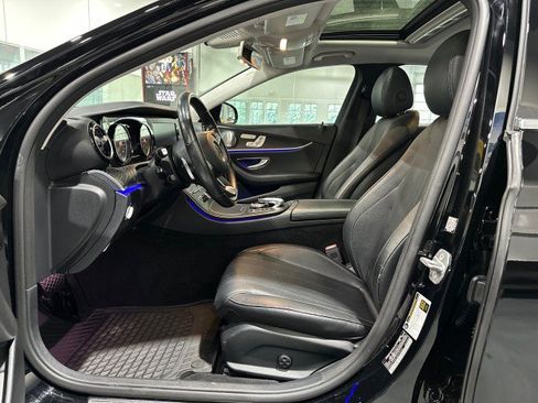 Used 2018 Mercedes-Benz E 300 4MATIC image 40