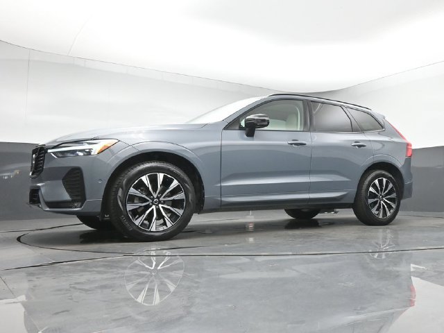Used 2024 Volvo XC60 B5 Plus w/ Protection Package Premier AWD/4WD image 37