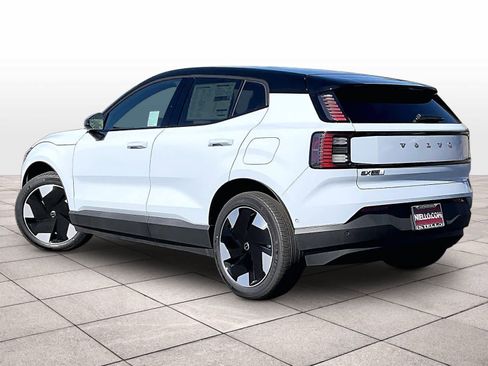 New 2026 Volvo EX30 Ultra w/ Climate Package image 3