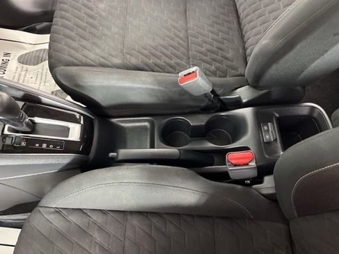 Used 2021 Nissan Kicks S FWD image 28