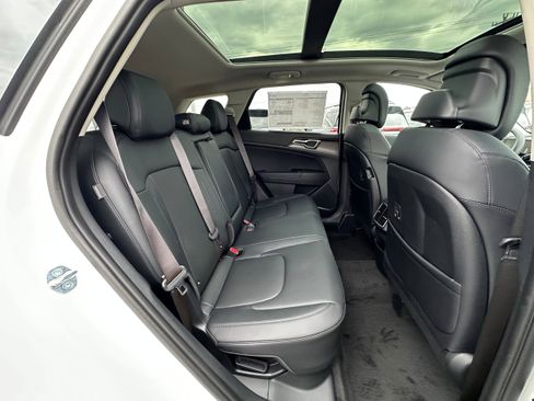 New 2026 Kia Sportage EX AWD/4WD image 16