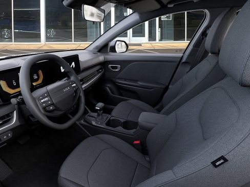 New 2026 Kia K4 LXS FWD image 17