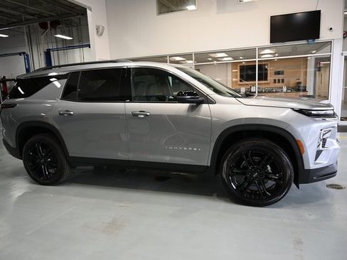 New 2026 Chevrolet Traverse LT w/ Driver Confidence Package image 4