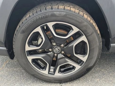 Used 2019 Toyota RAV4 Adventure w/ Cold Weather Package AWD/4WD image 11