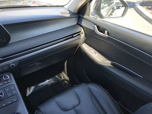 Used 2023 Hyundai Palisade Limited image 17