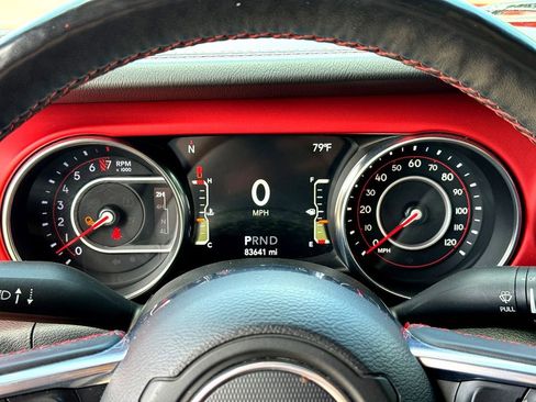 Used 2020 Jeep Gladiator Rubicon AWD/4WD image 17