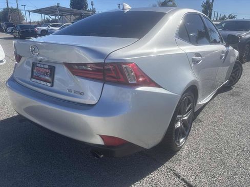 Used 2014 Lexus IS 250 image 2