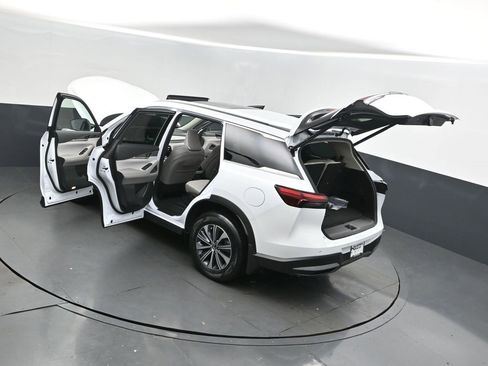 New 2026 INFINITI QX60 Pure w/ Cargo Package image 2