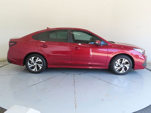 Certified 2025 Subaru Legacy Premium w/ Popular Package #1A AWD/4WD image 2