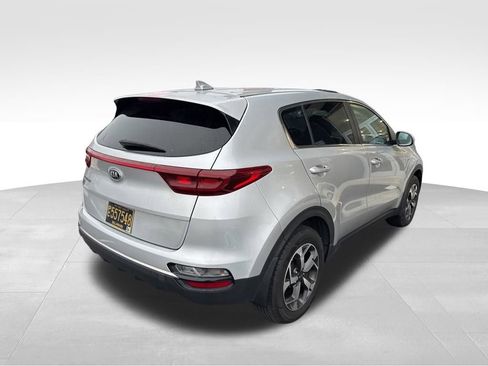 Used 2020 Kia Sportage LX image 9