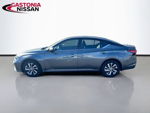 Used 2023 Nissan Altima 2.5 S image 5
