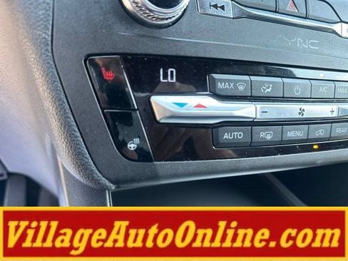 Used 2020 Ford Explorer XLT w/ Equipment Group 202A AWD/4WD image 24