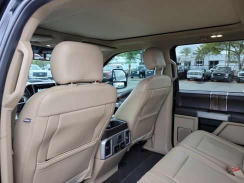 Used 2019 Ford F150 Lariat w/ Equipment Group 502A Luxury image 21