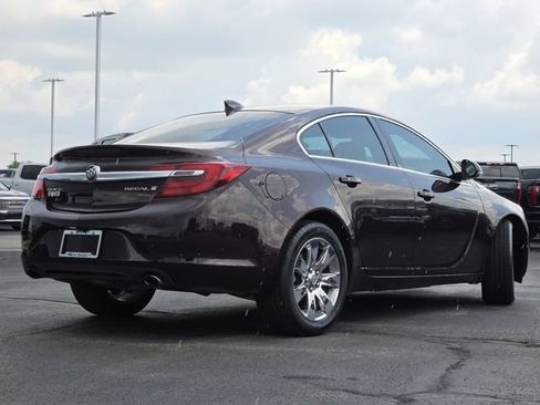 Used 2017 Buick Regal Premium w/ Driver Confidence Package #2 FWD image 18