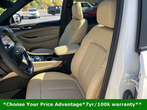 Used 2024 Jeep Grand Cherokee Limited 4xe w/ Luxury Tech Group II image 43