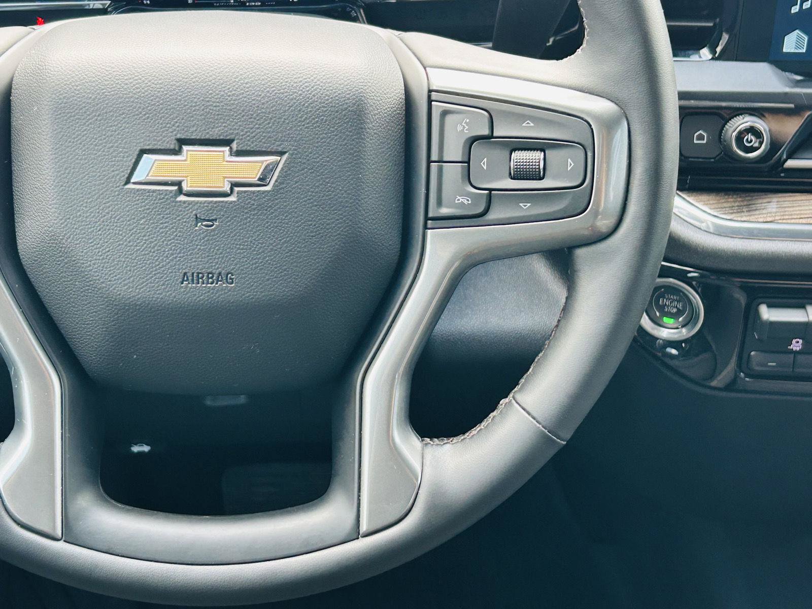 Used 2024 Chevrolet Silverado 2500 LT AWD/4WD image 15