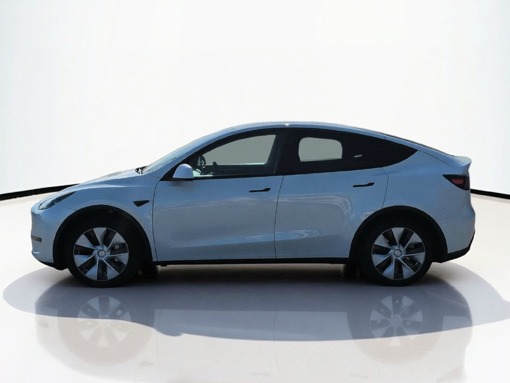 Used 2024 Tesla Model Y Long Range RWD image 10