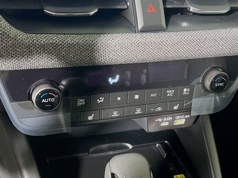 New 2026 Subaru Outback Limited AWD/4WD image 13